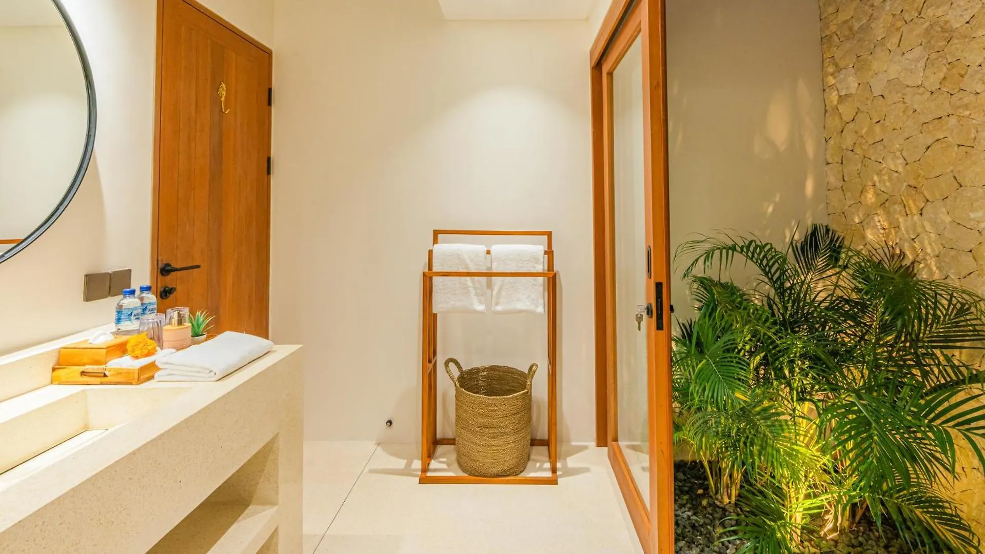 Ride To Bingin Beach, Gooseberry, Cashew Tree, 1Br Pool Villa Bingin, Pecatu  0*, Pecatu (Bali)