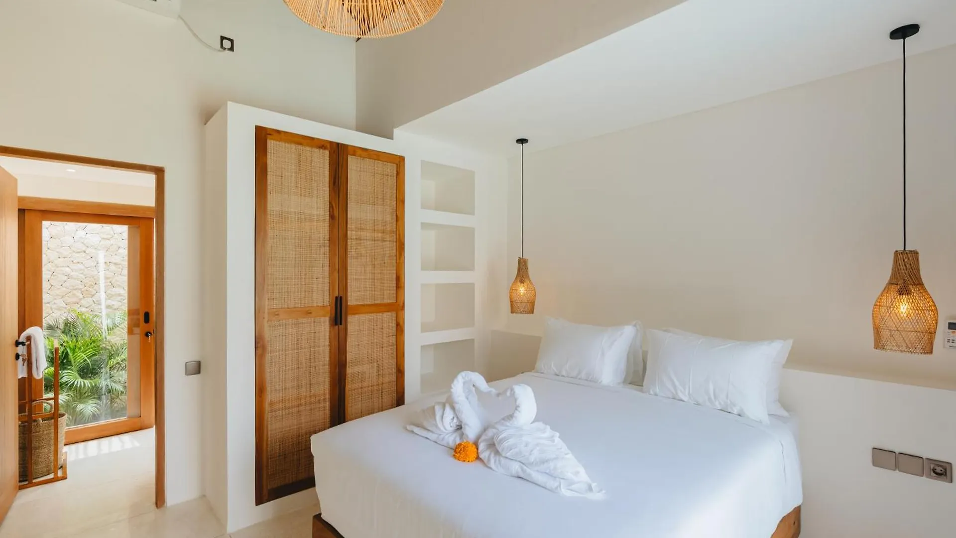 Ride To Bingin Beach, Gooseberry, Cashew Tree, 1Br Pool Villa Bingin, Pecatu  0*, Pecatu (Bali) Indonesia
